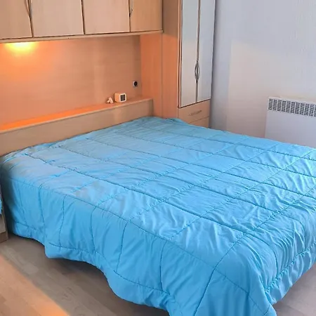 Appartement Terrasse Xxl Pour Cet Au Port De St Cyprien Saint-Cyprien (Pyrenees-Orientales)